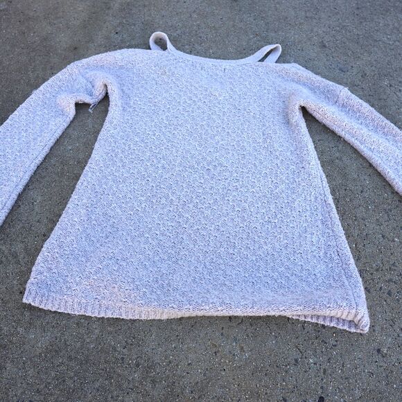 Hollister Cold Shoulder V-Neck Knit Sweater Beige Flared Sleeve Size Small - Picture 9 of 9